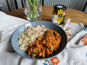 Reteță de post de la Ariesa! Curry galben vegan cu năut și salată de ardei capia Răzvan Răzvan Idicel