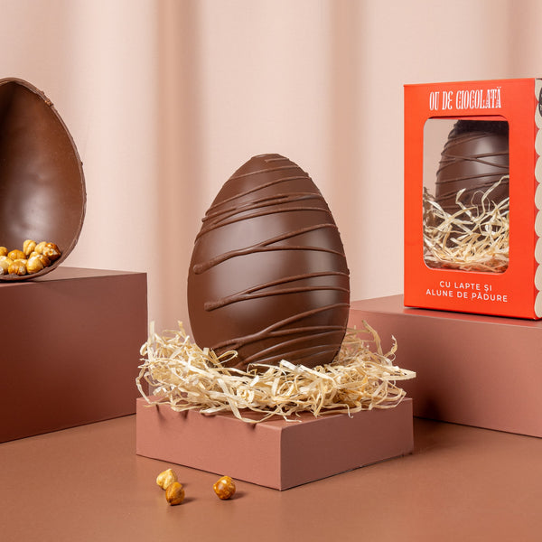 Chocolate egg with milk and hazelnuts 190 g
