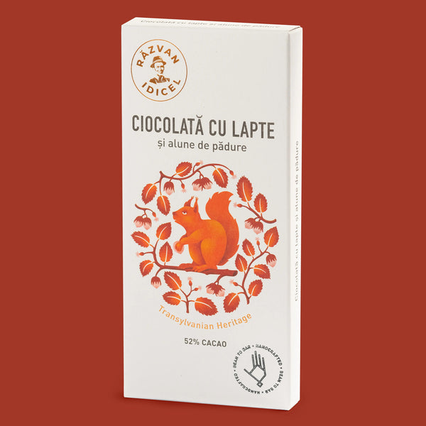 Ciocolată cu lapte și alune de pădure 52% cacao - Răzvan Idicel - 80g