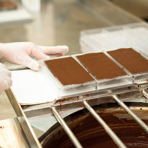 Ciocolată neagră și yuzu 70% cacao - Răzvan Idicel x OTOTO - 70g