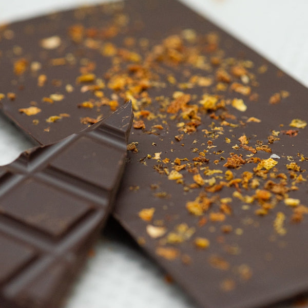 Ciocolată neagră și yuzu 70% cacao - Răzvan Idicel x OTOTO - 70g