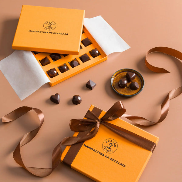 Cutia cu selecția de praline de ciocolată - Răzvan Idicel